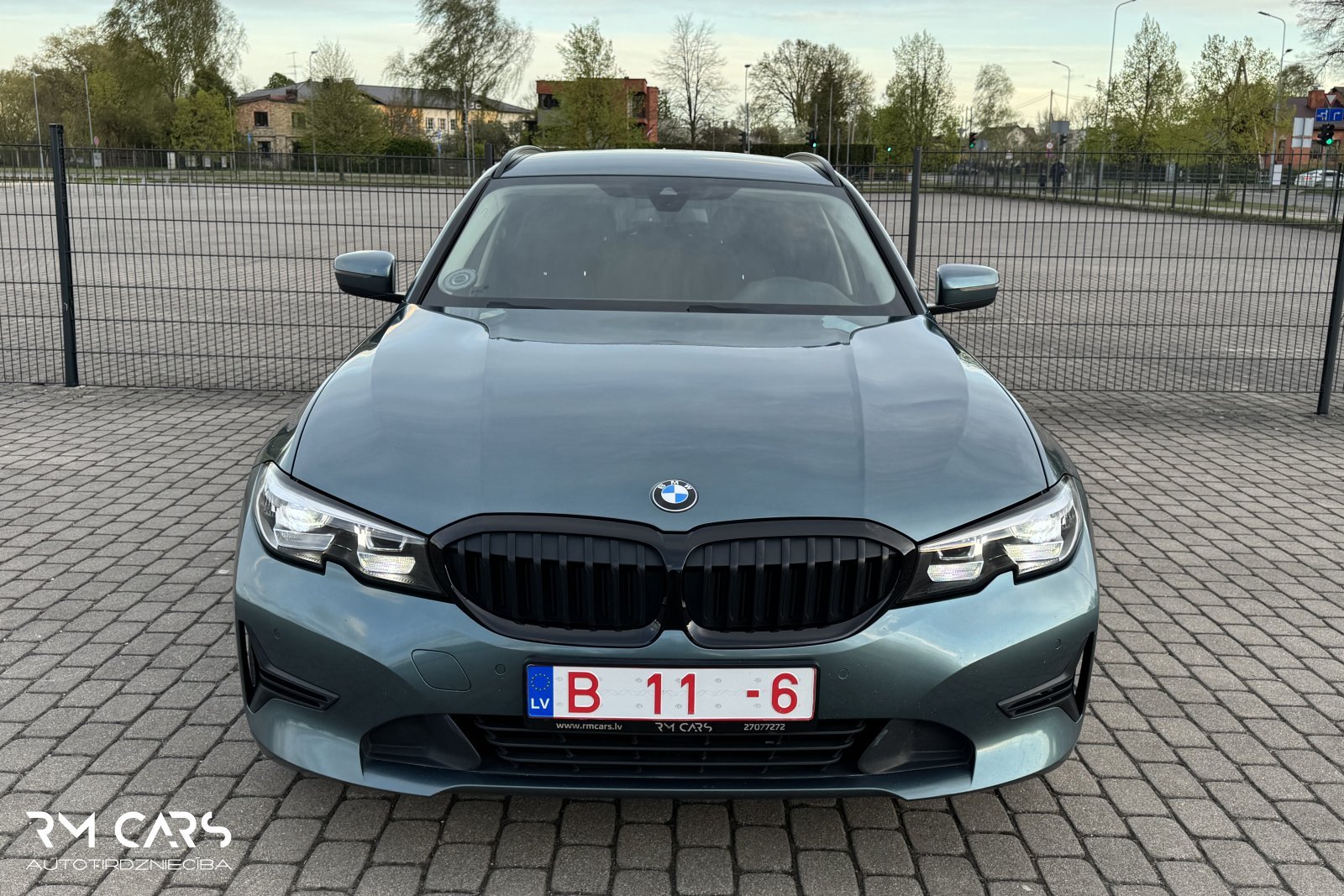 BMW 320