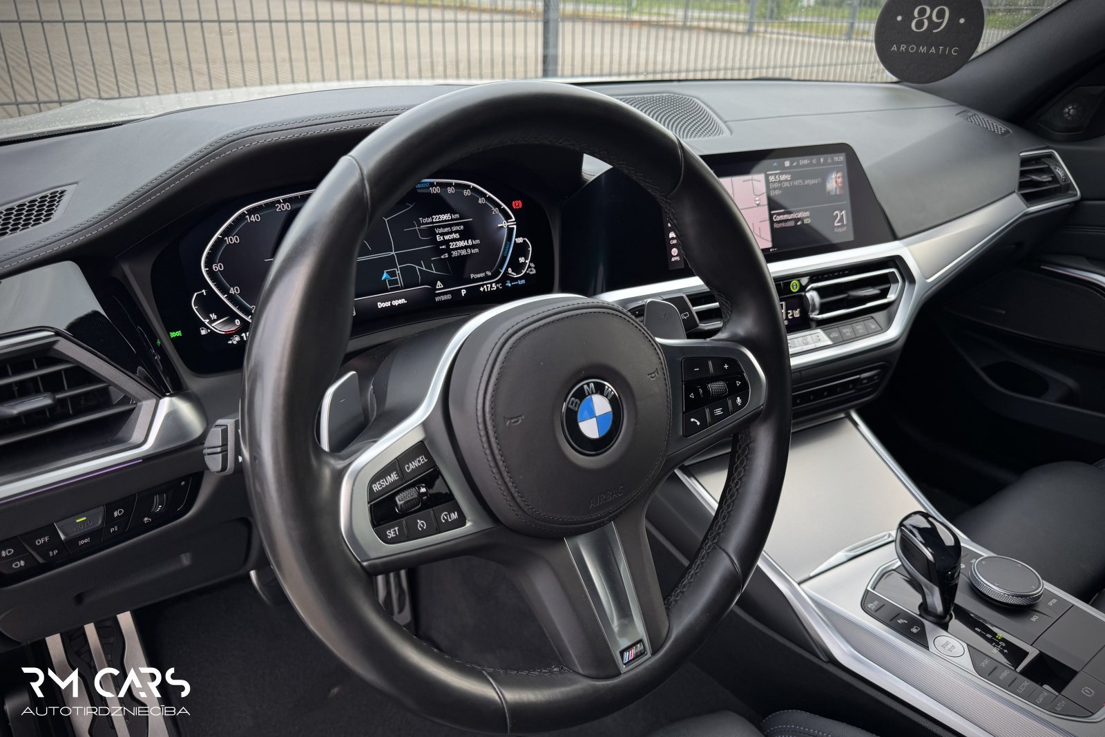 BMW 330