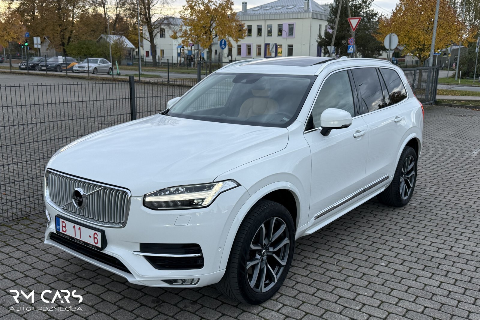 Volvo XC90
