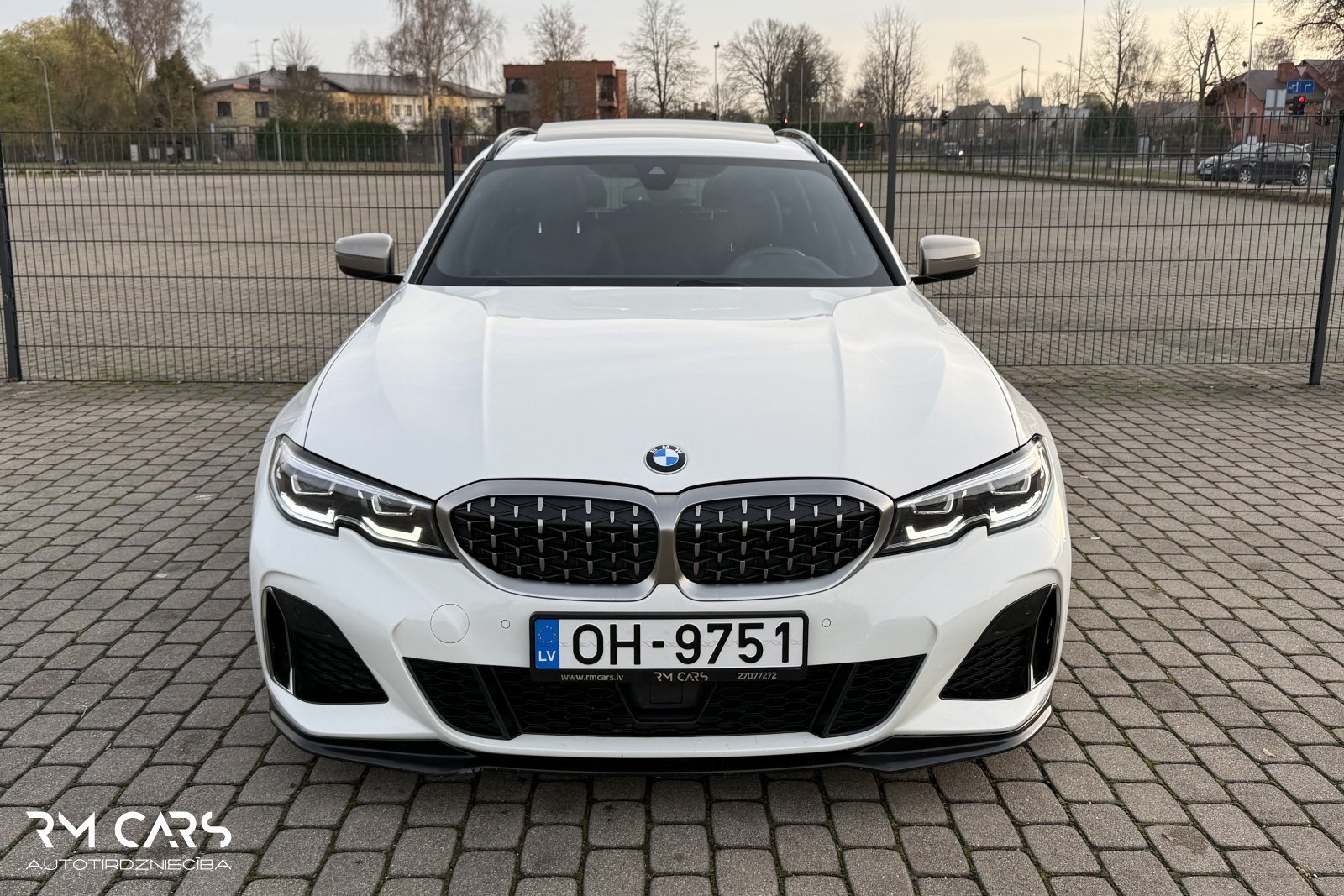 BMW 320
