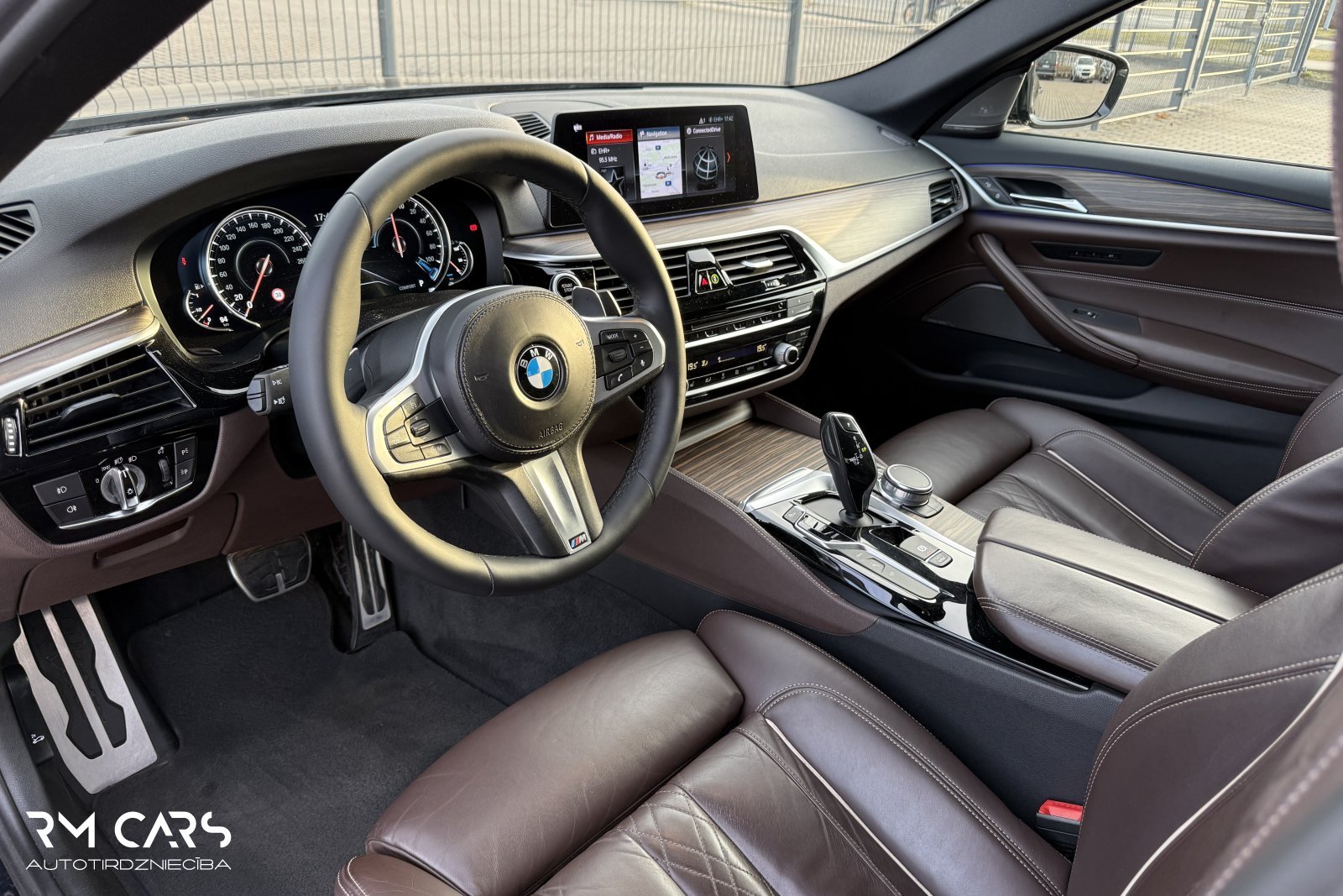 BMW 530