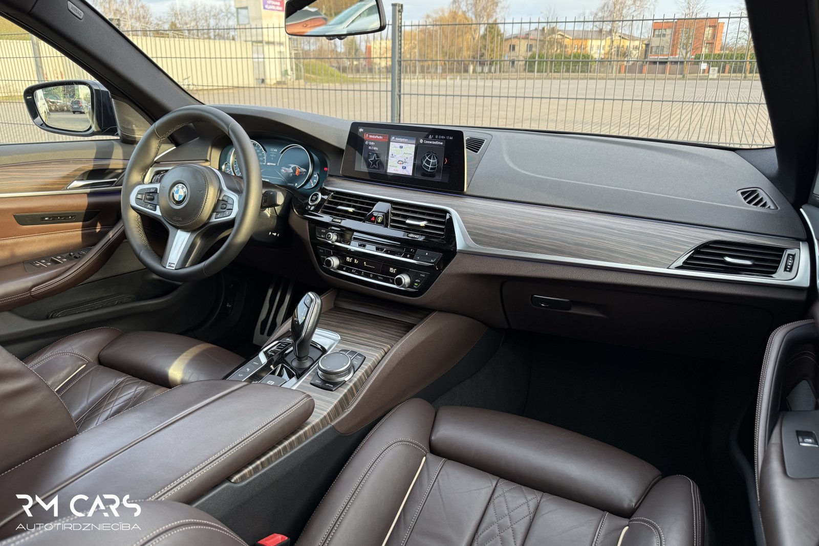 BMW 530