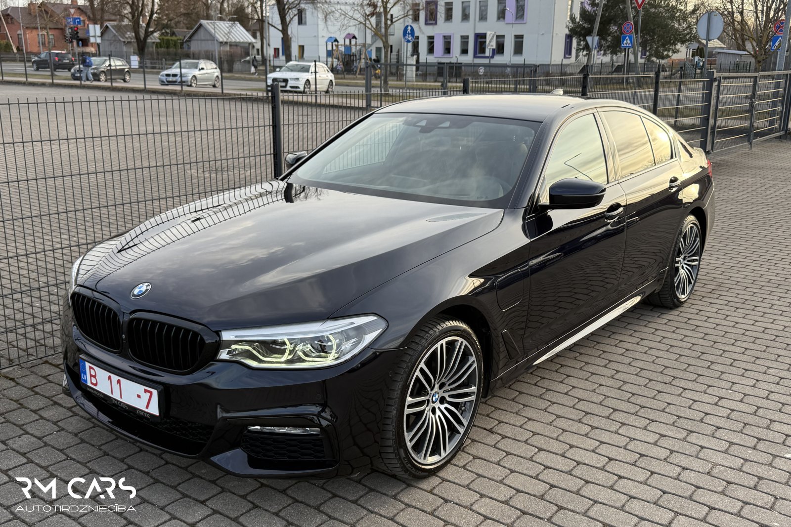 BMW 530
