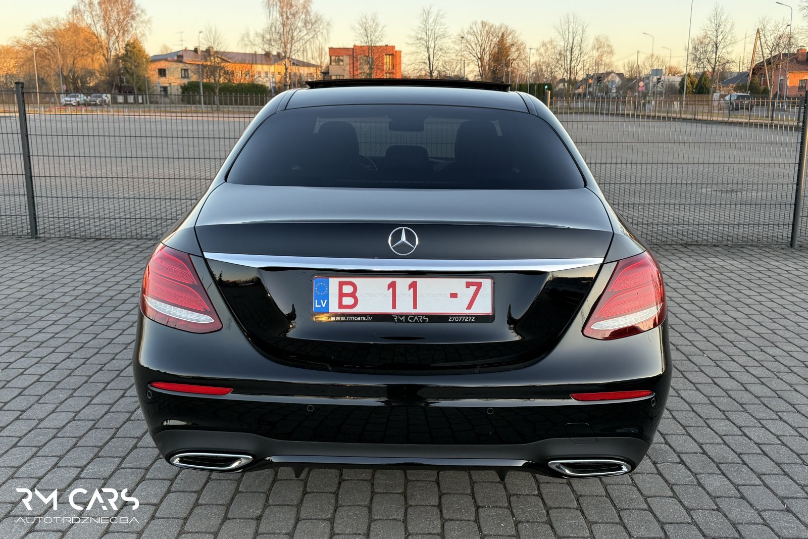 Mercedes E200
