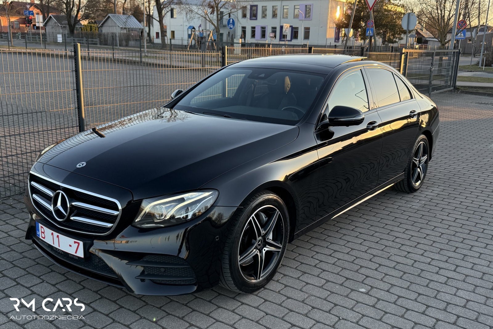 Mercedes E200