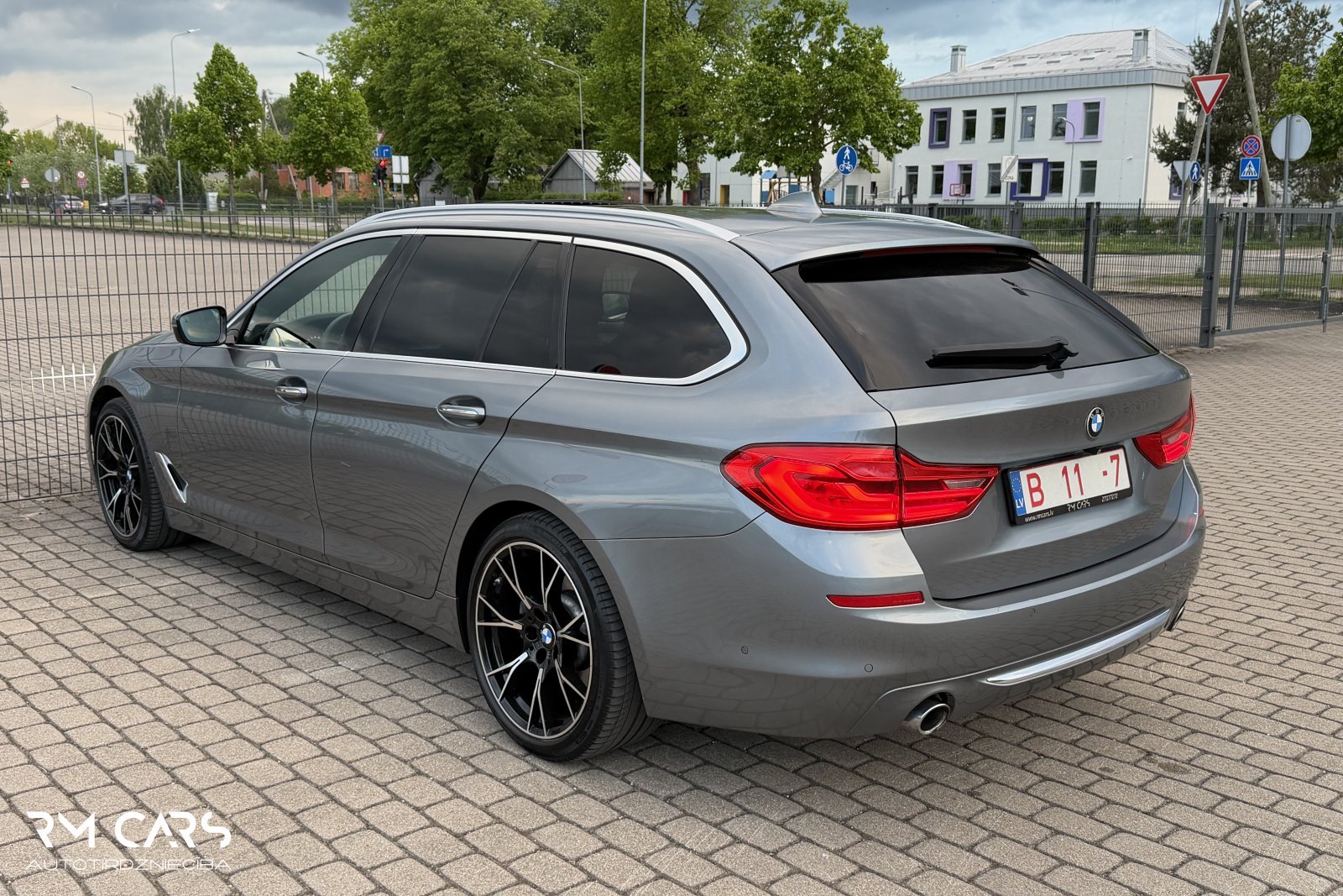 BMW 520
