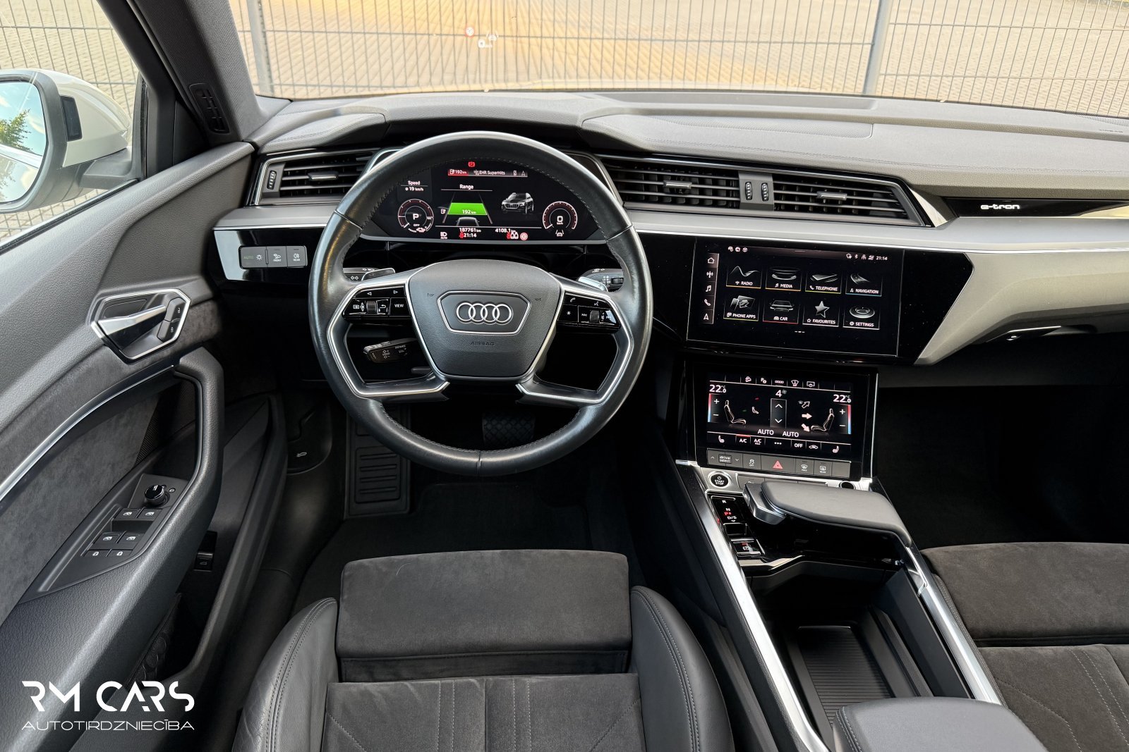 Audi e-tron