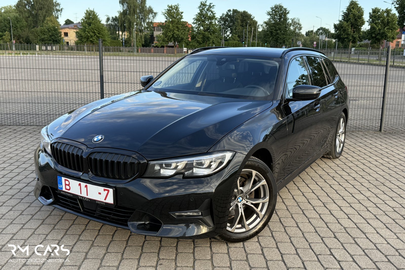 BMW 320