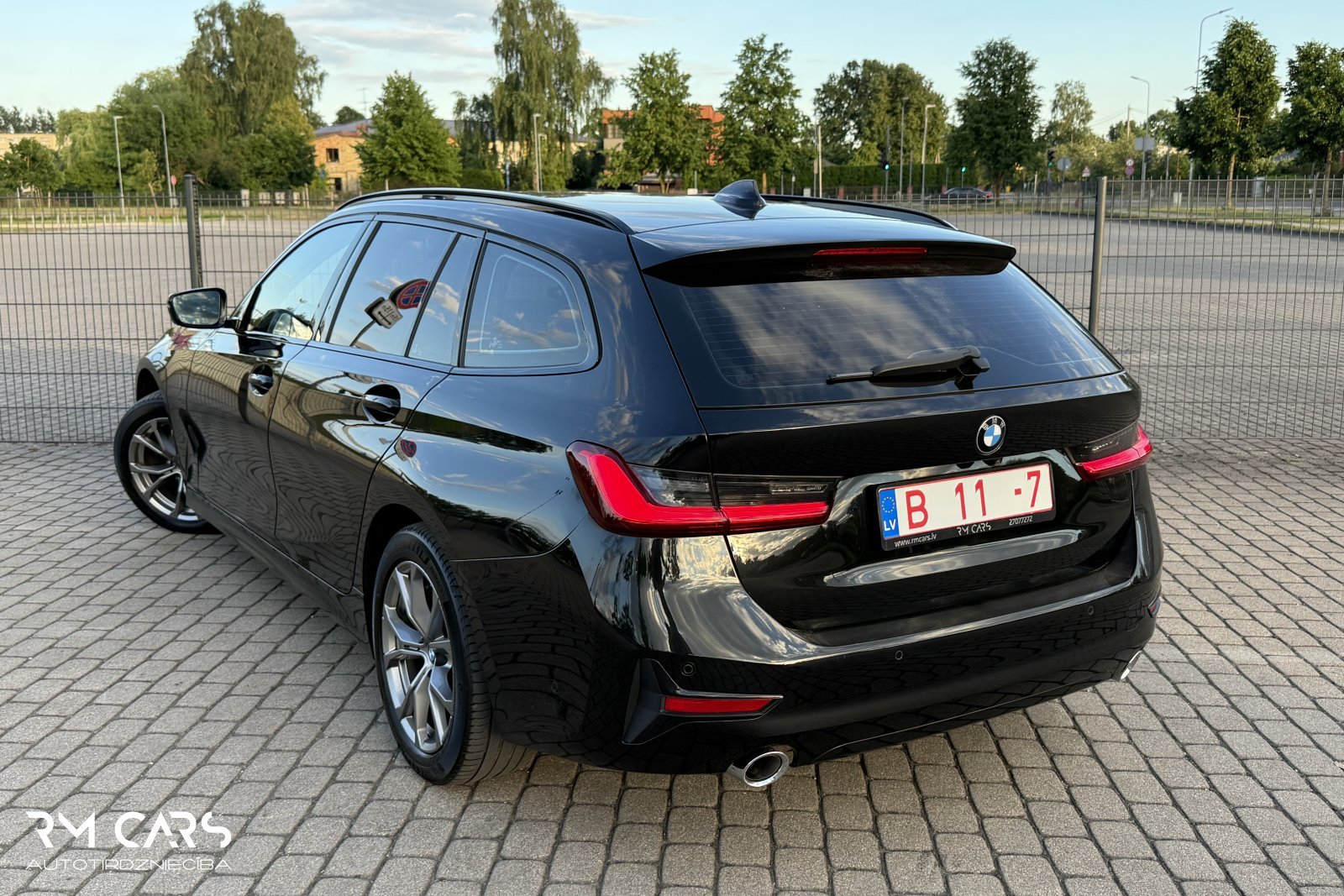 BMW 320