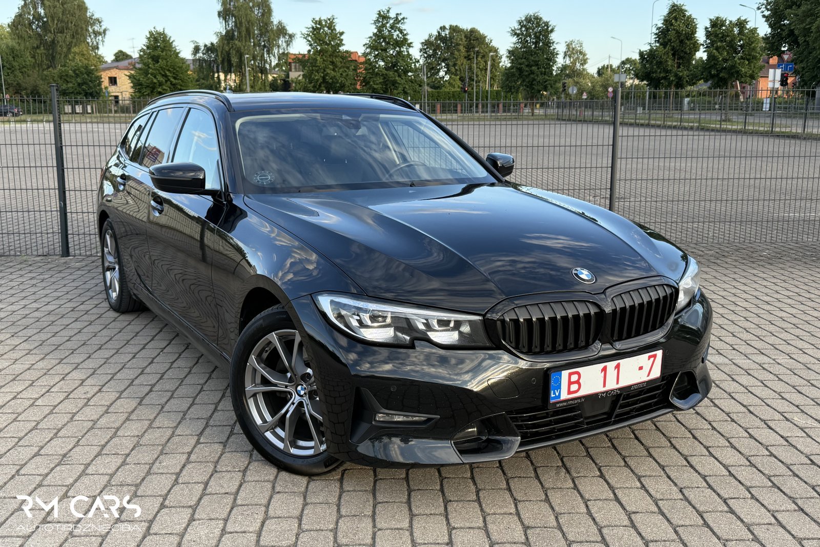 BMW 320