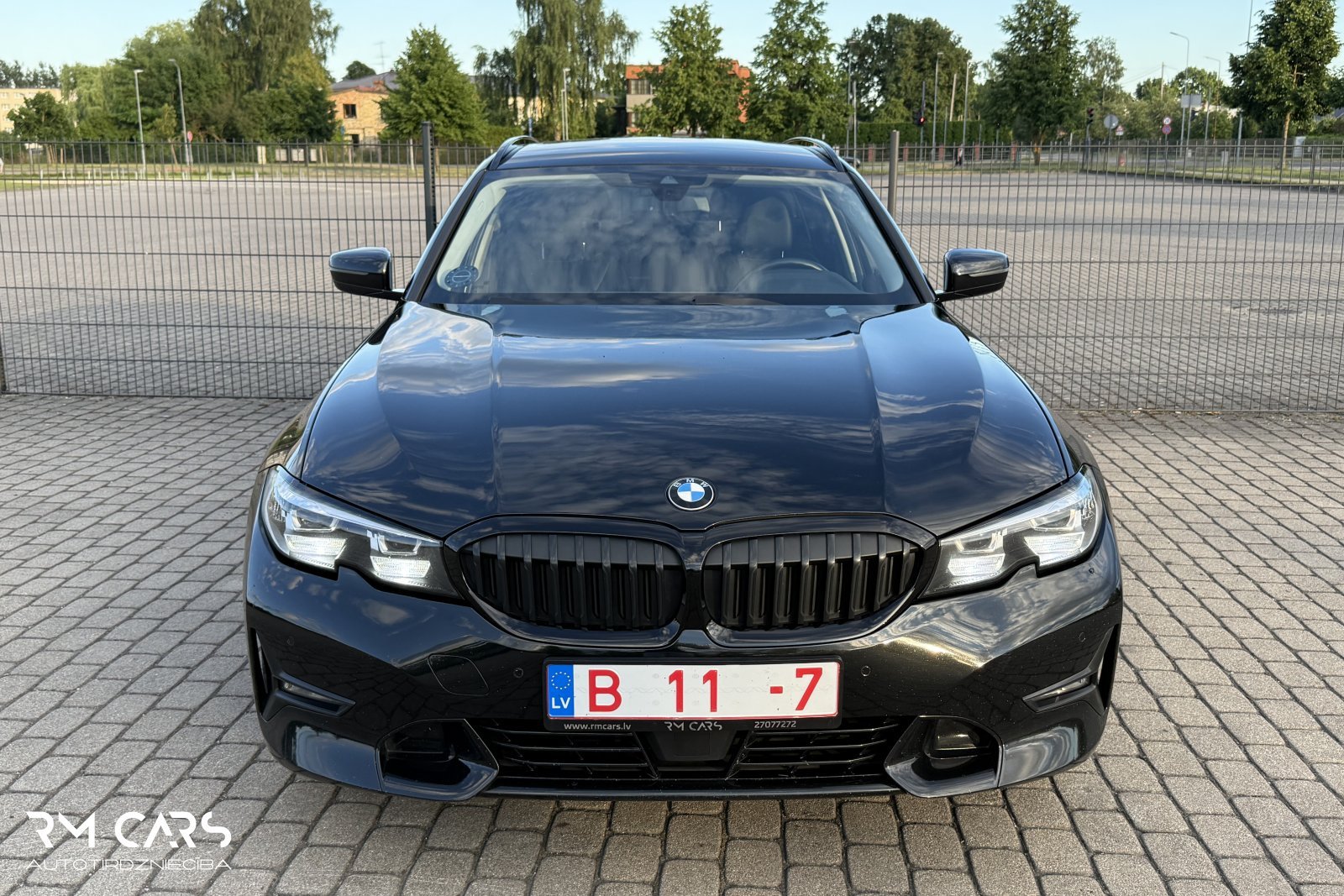 BMW 320