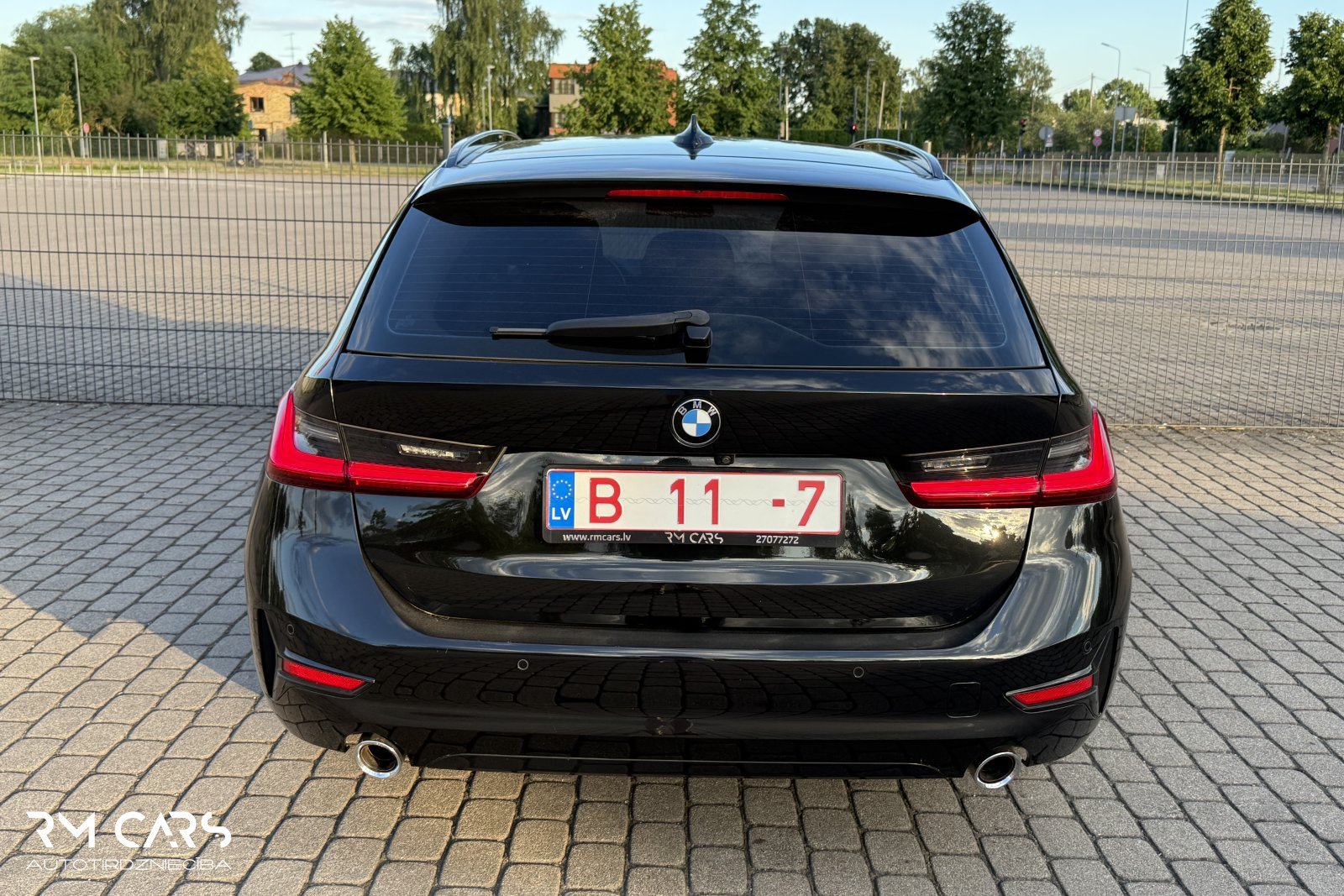 BMW 320