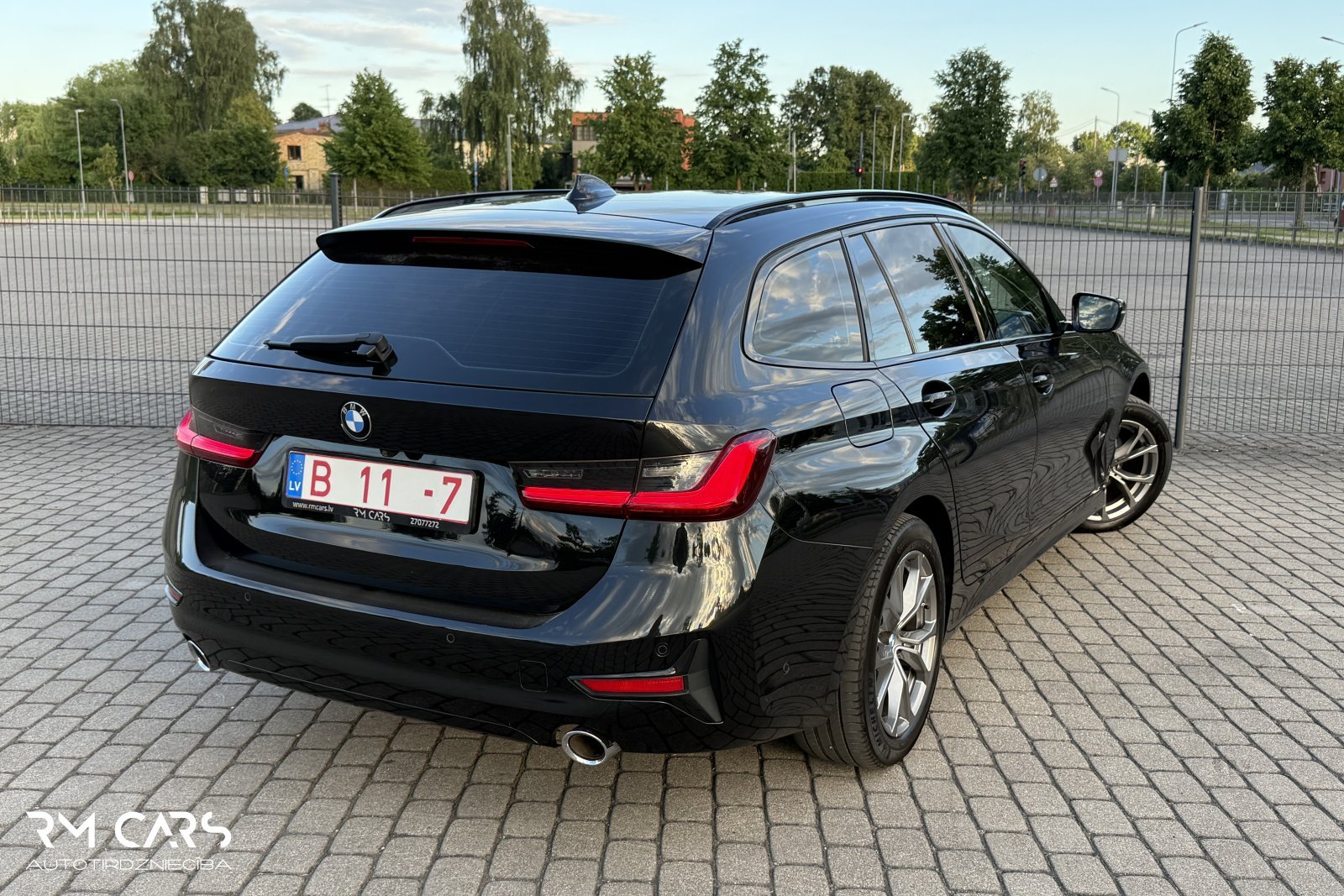 BMW 320