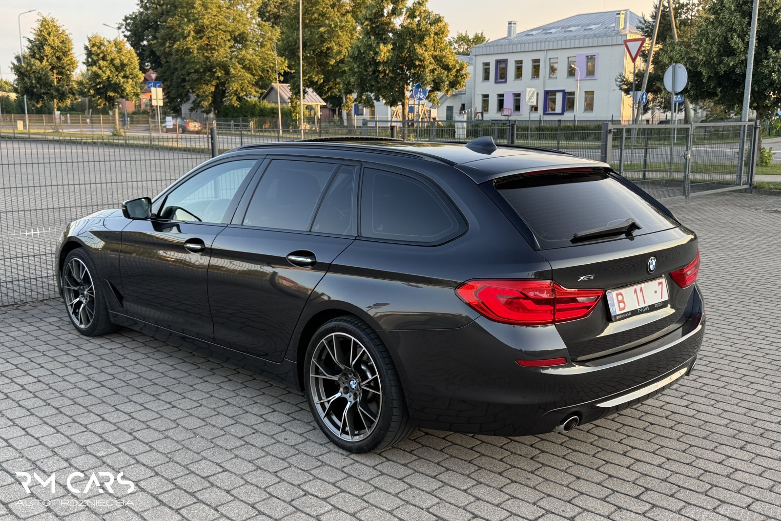 BMW 530
