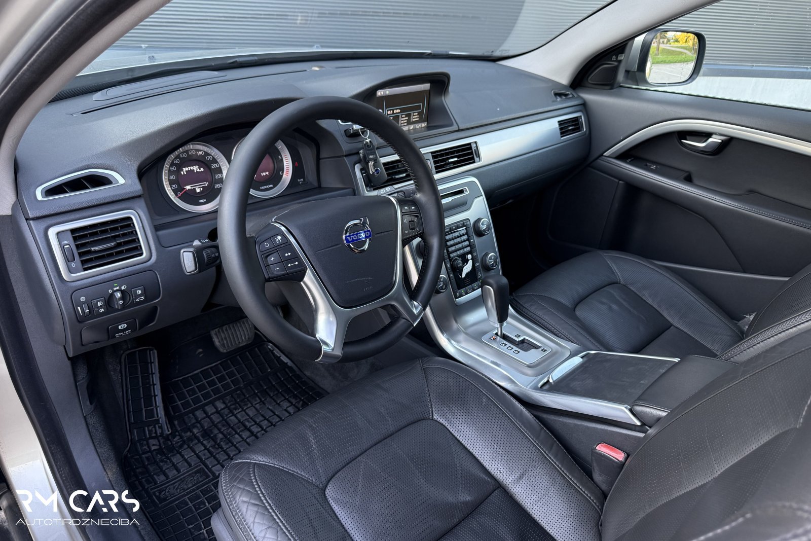 Volvo XC70