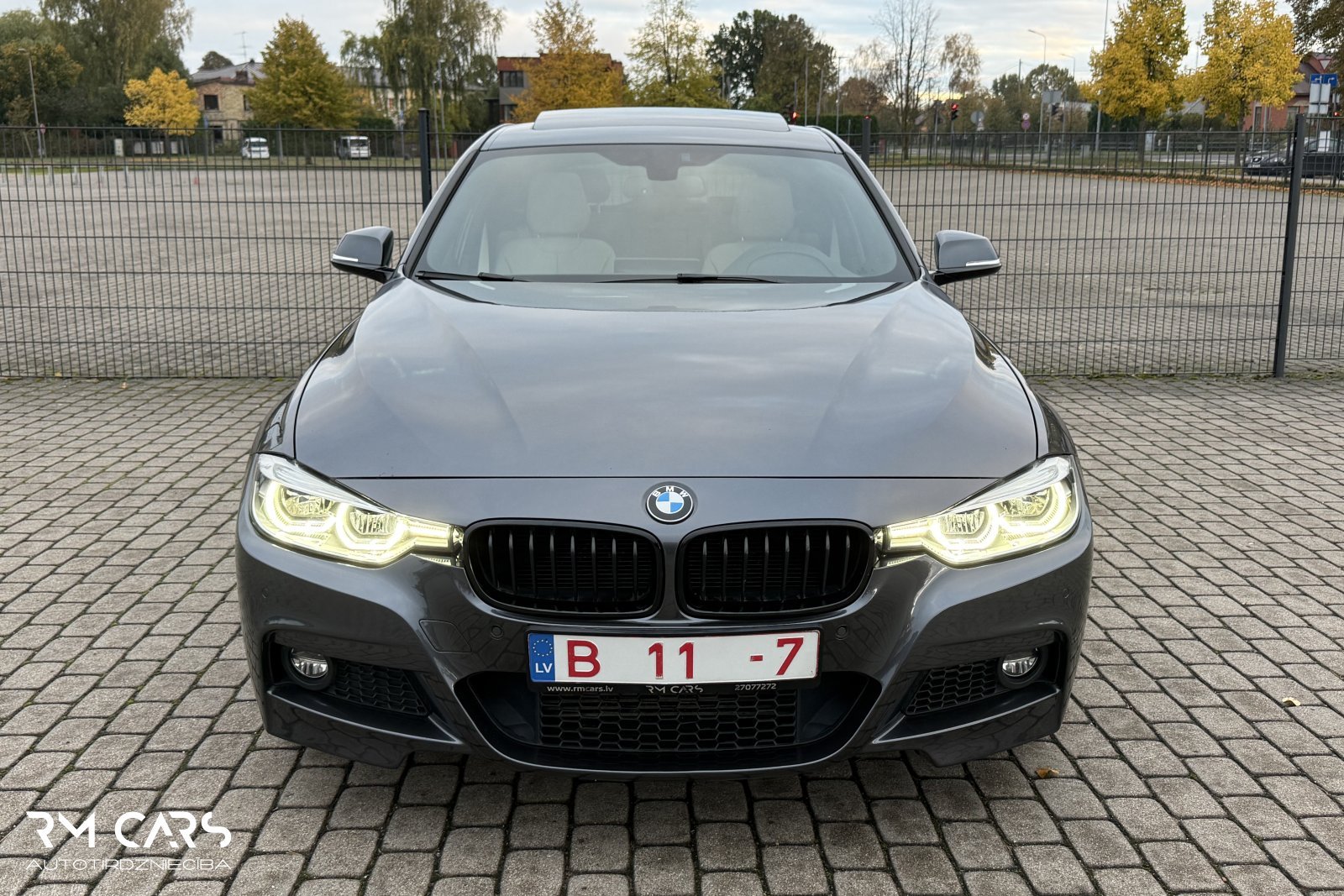 BMW 320