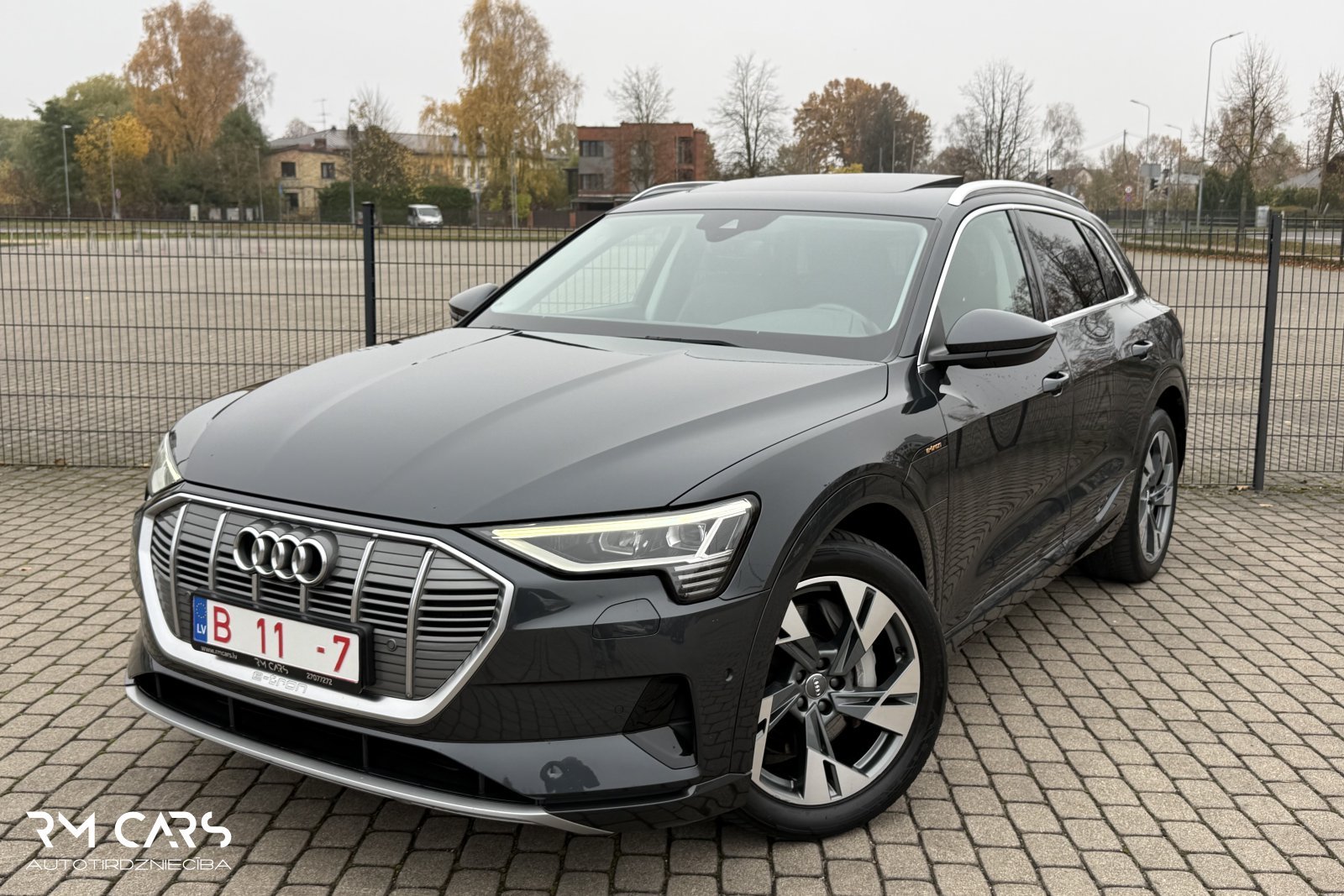 Audi e-tron
