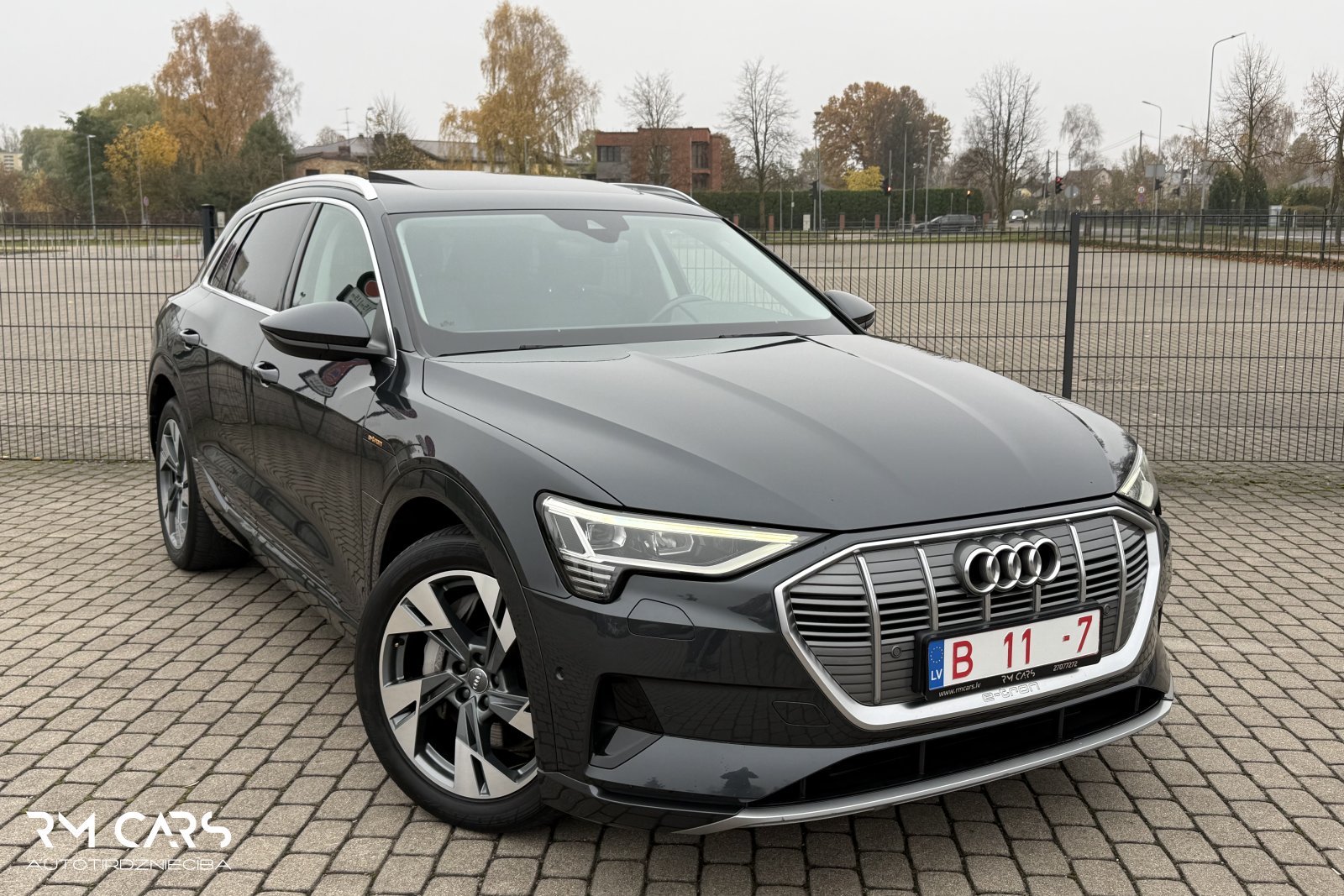 Audi e-tron